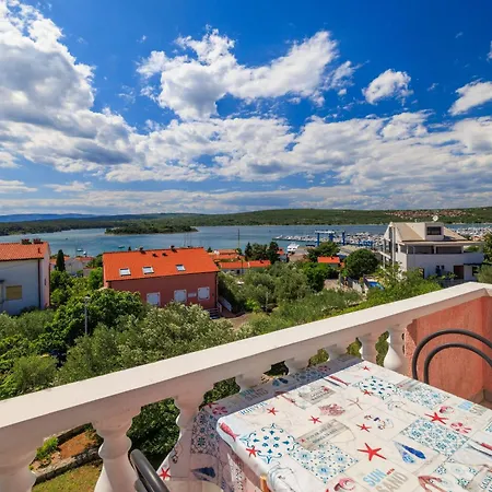 Apartments Krunoslav Punat Exterior photo