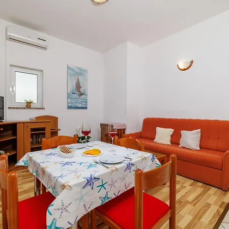 Apartments Krunoslav Punat Exterior photo