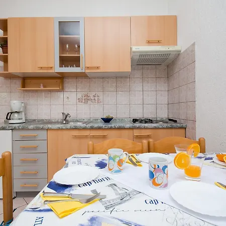 Apartments Krunoslav Punat Exterior photo