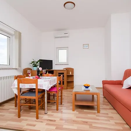 Apartments Krunoslav Punat Exterior photo
