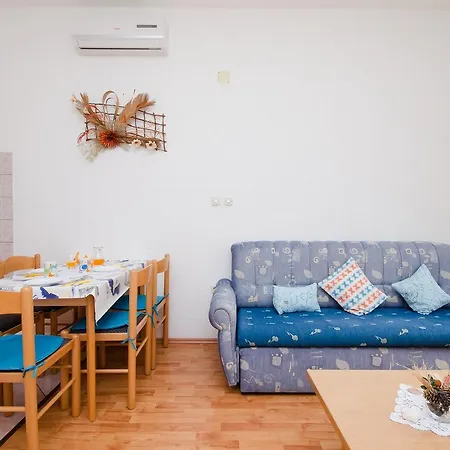 Apartments Krunoslav Punat Exterior photo