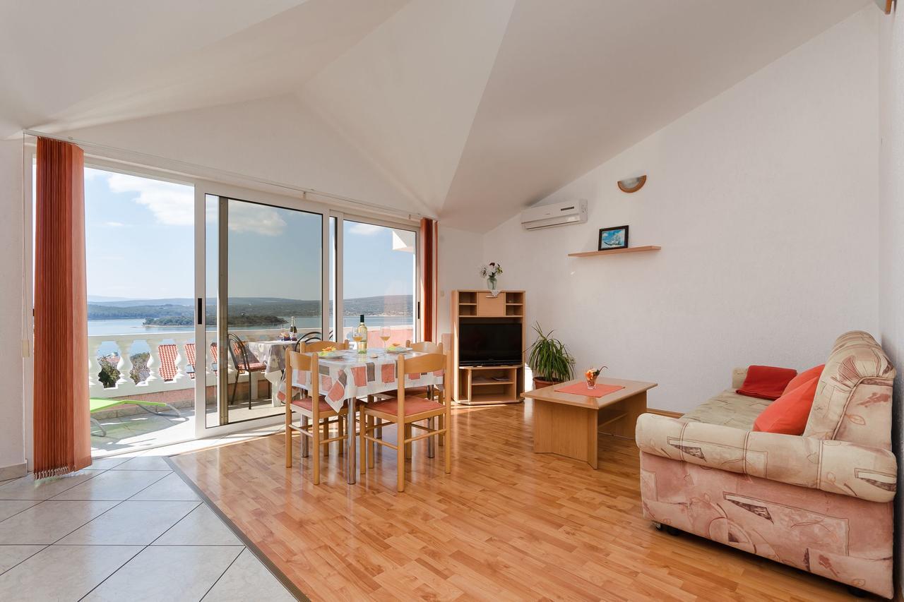 Apartment Krunoslav Punat