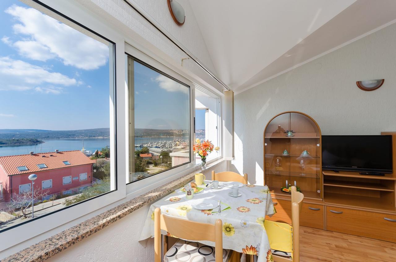 Krunoslav Apartment Punat